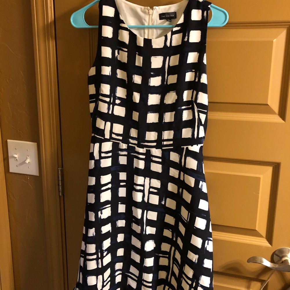 Dress - Picture 2 of 3